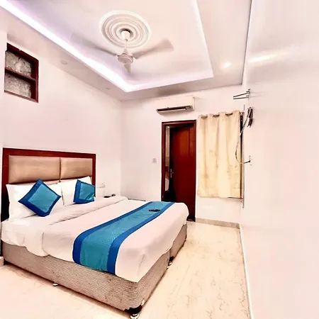 Hotel Shivdev International Near New Delhi Railway Station